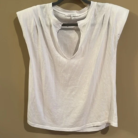 FRAME Padded Shoulder V-Neck T-Shirt - Picture 5 of 7